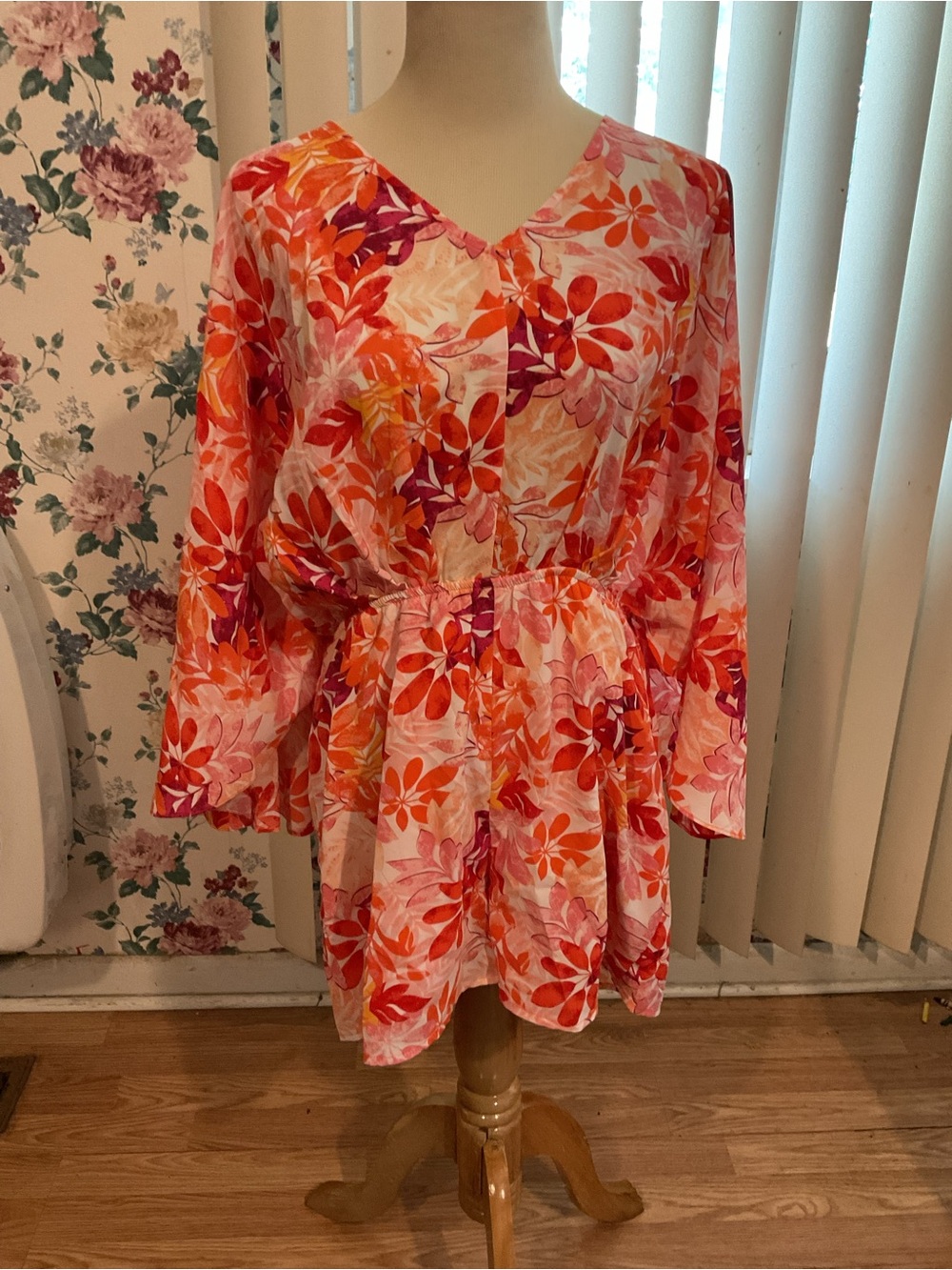 SHORT ROMPER by SHE+SKY ORANGE&PINK TROPICAL KIMONO SLEEVES